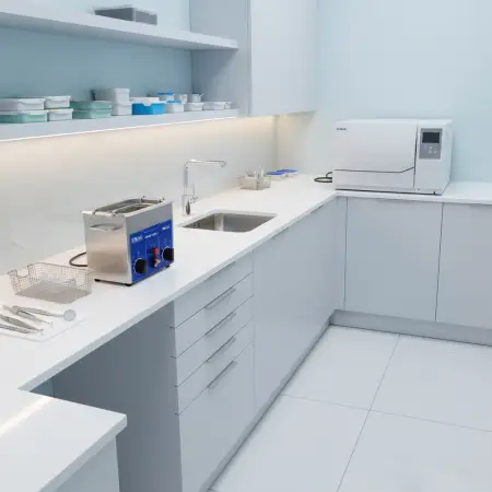 Myjka ultradźwiękowa do narzędzi medycznych
